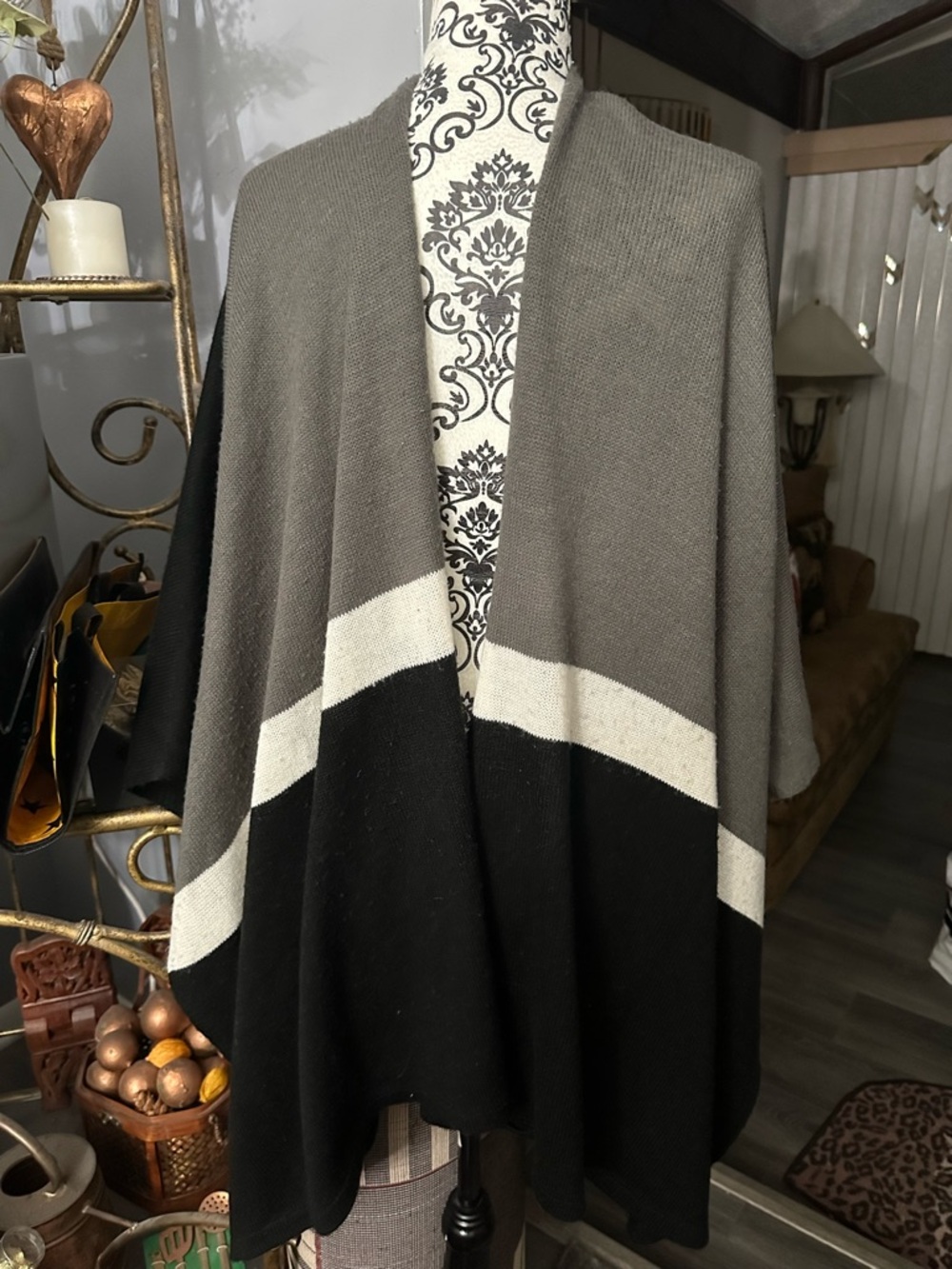 Colorblock Knit Wrap - Gray, Black & Cream